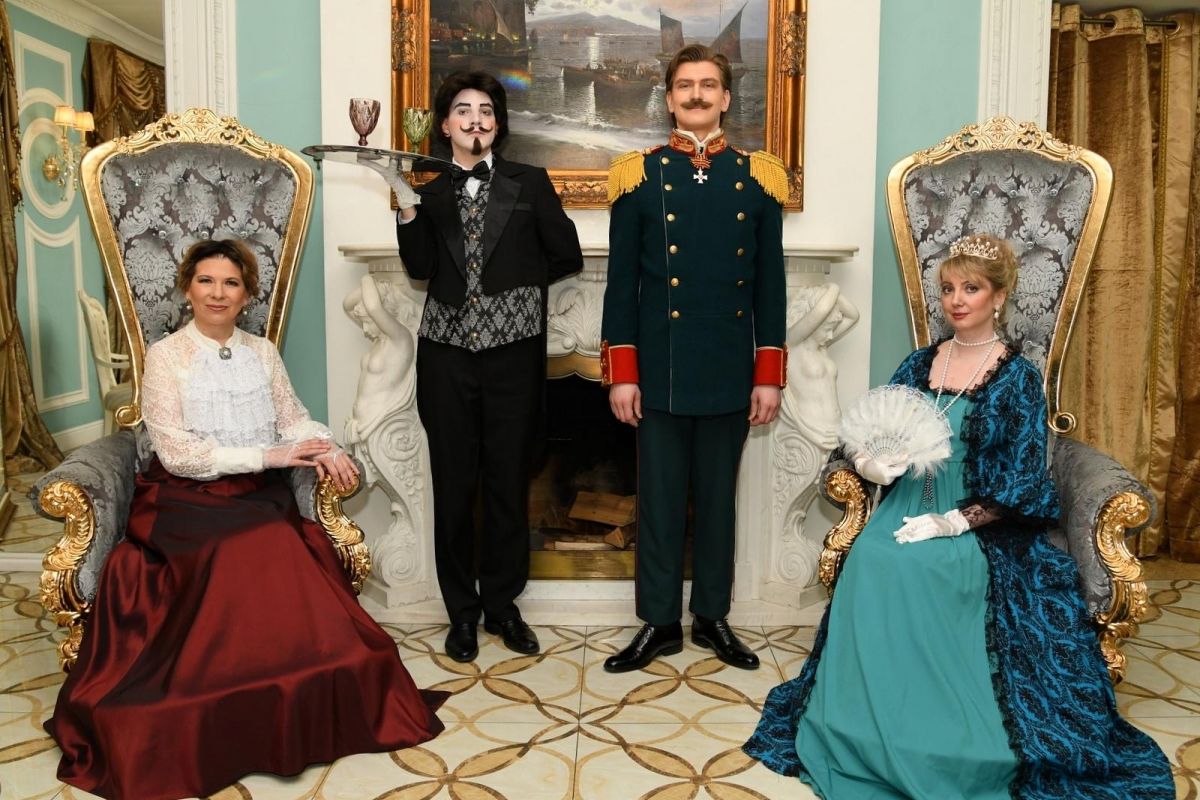 Генеральский прием в особняке Глуховского
